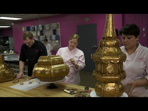 Outrageous Wedding Cakes Outrageous Wedding Cakes