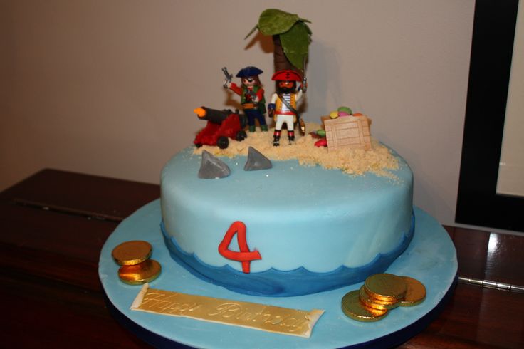 Pirate Island Cake