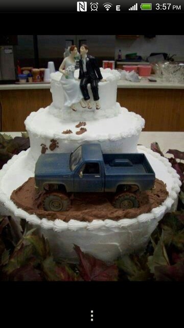 Redneck Mud Truck Wedding Cake