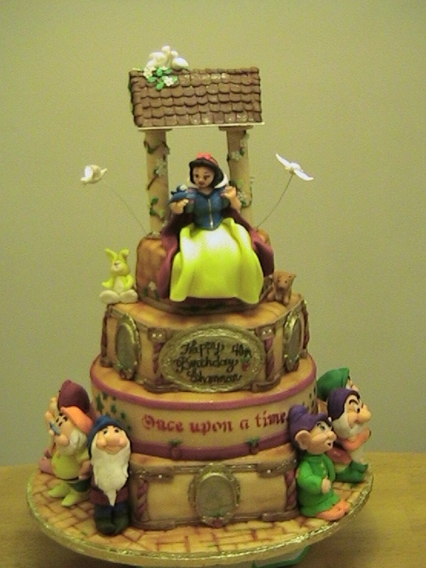 Snow White Birthday Cake