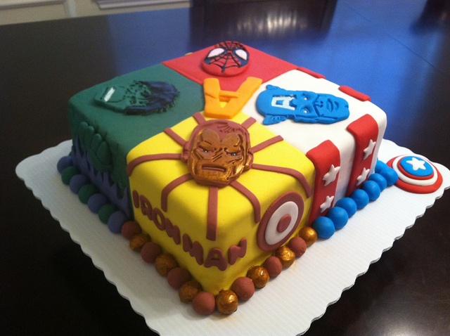 6 Photos of Superhero Square Cakes