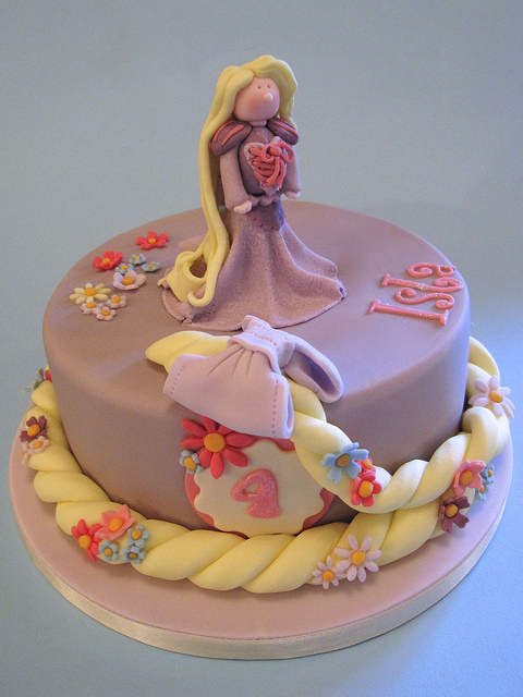 Tangled Rapunzel Birthday Cake