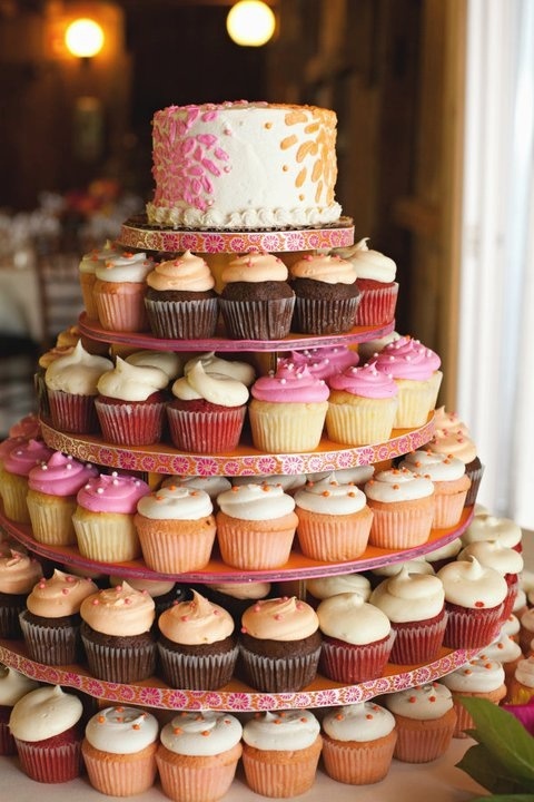Wedding Cake with Cupcakes Wedding Cake with Cupcakes
