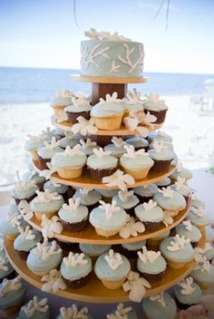 Beach Wedding Cupcakes