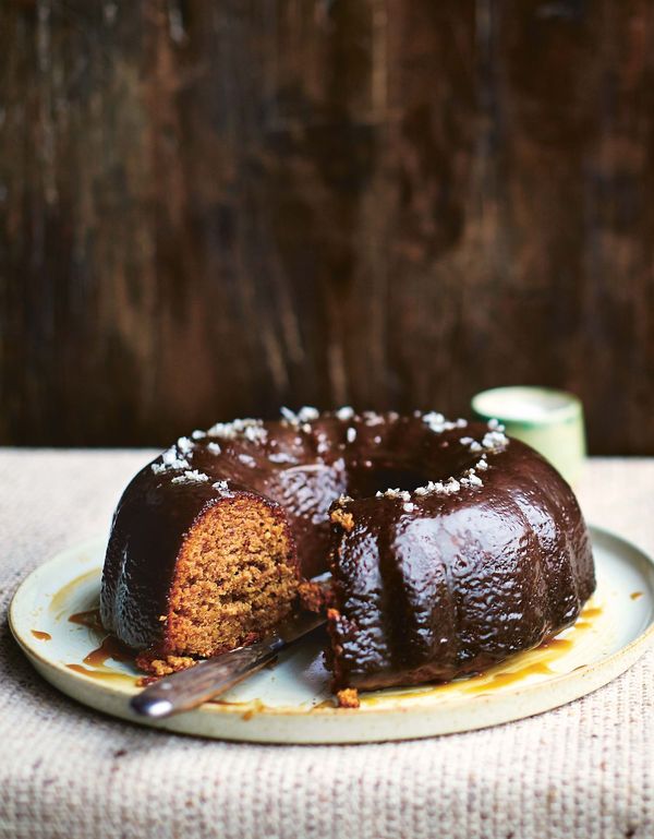 Bundt Sticky Toffee Pudding Cake