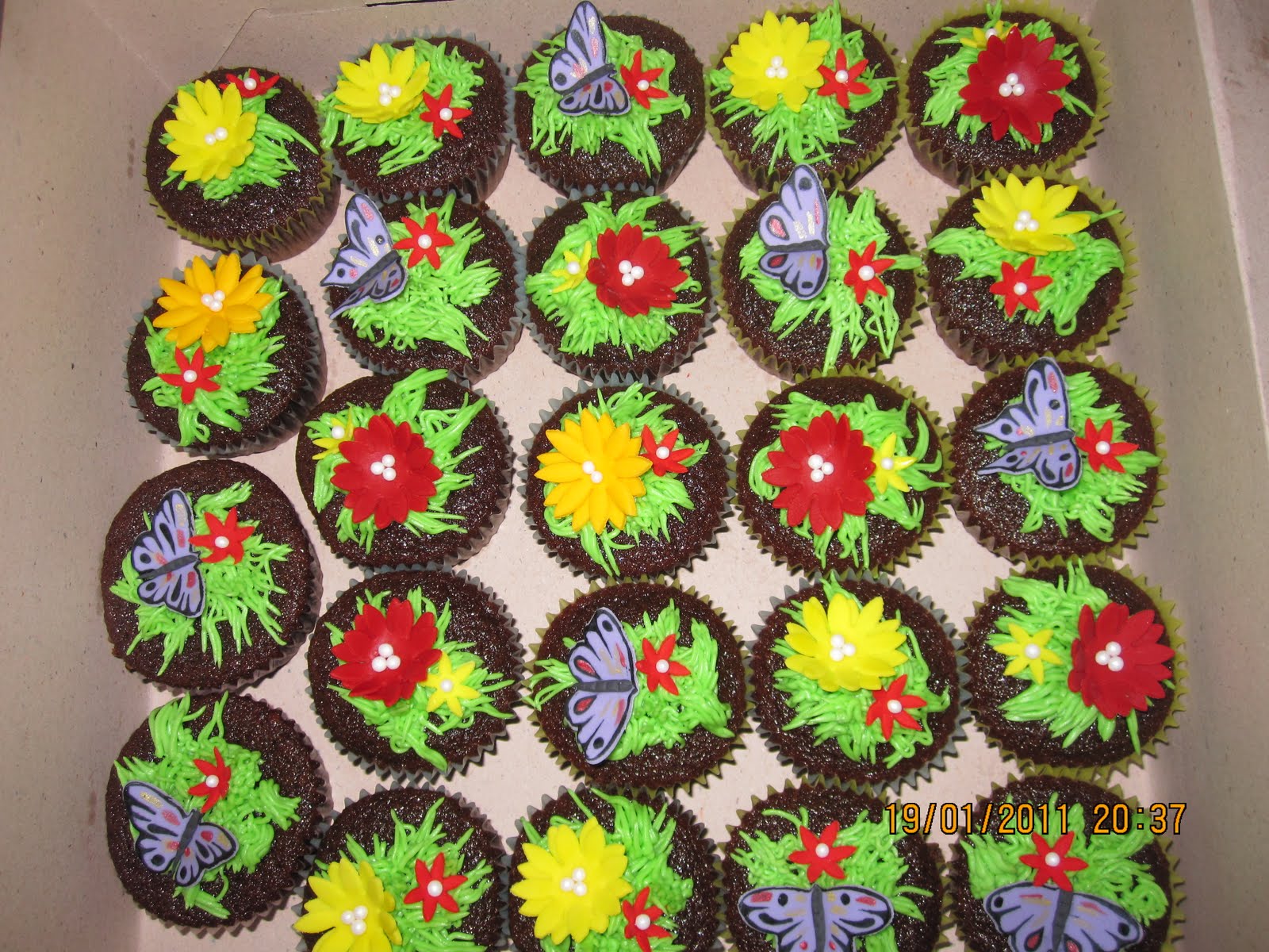 Butterfly and Flower Cupcakes