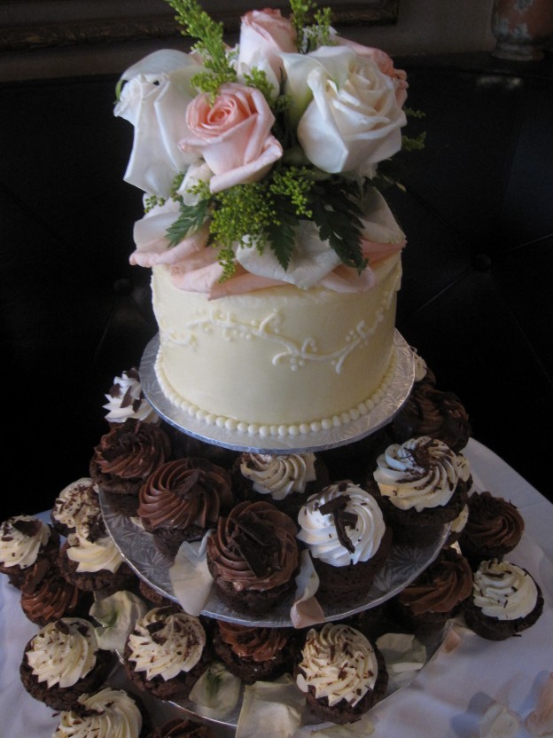 Chicago Cream Puffs and Cakes Chicago Cream Puffs and Cakes