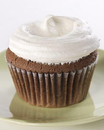 Chocolate Cupcakes with Vanilla Buttercream