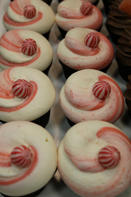 Christmas Peppermint Swirl Cupcakes