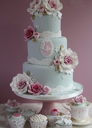 Cotton and Crumbs Wedding Cakes