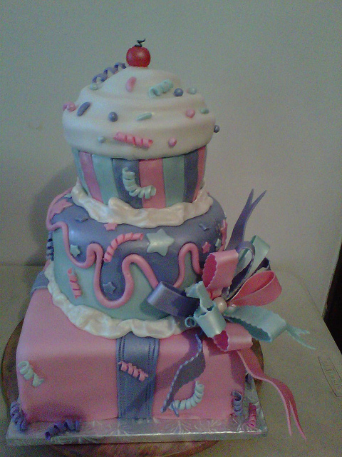 Cupcake Tier Birthday Cakes Cupcake Tier Birthday Cakes