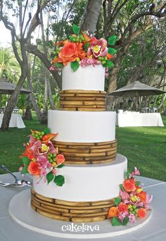 Elegant Tropical Wedding Cakes