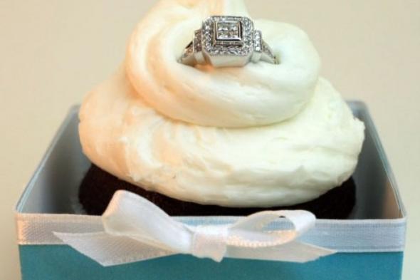 Engagement Ring Bridal Shower Cupcakes