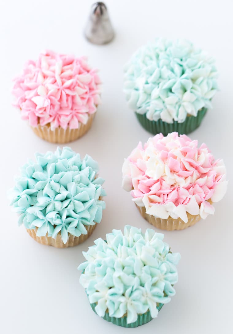 Flower Cupcakes with Frosting