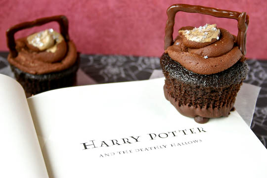 Harry Potter Chocolate Cauldron Cakes Harry Potter Chocolate Cauldron Cakes