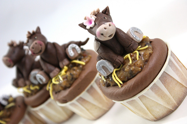 Horse Cupcake Cake