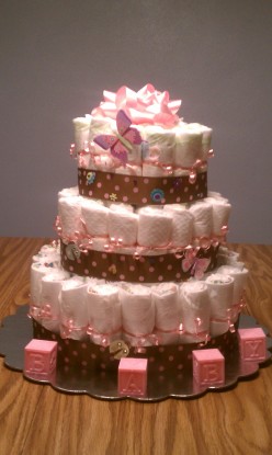 How to Make Baby Diaper Cakes How to Make Baby Diaper Cakes