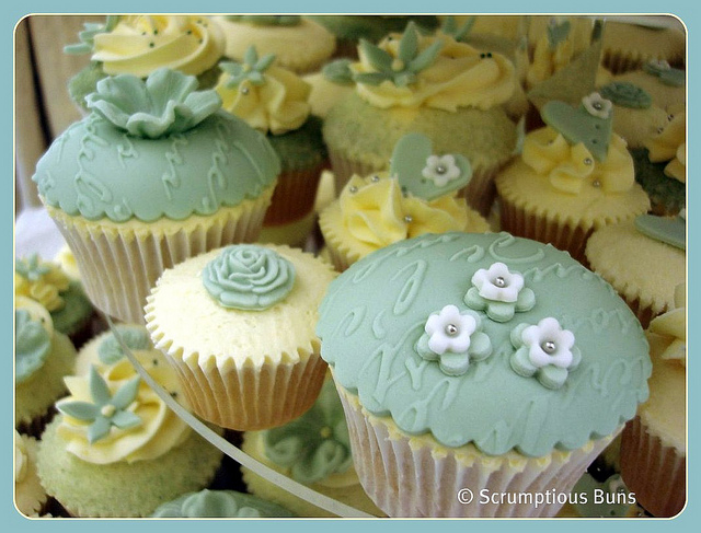 Ivory Wedding Cupcakes