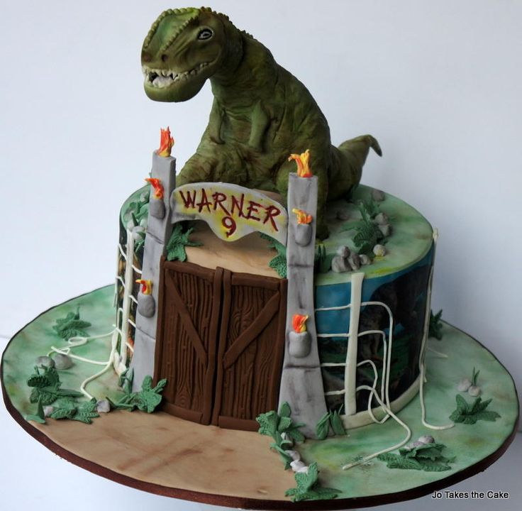 Jurassic Park Cake