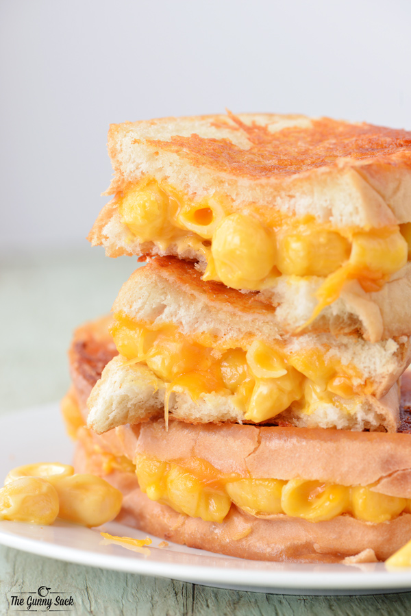 Mac and Cheese Grilled Cheese Sandwich