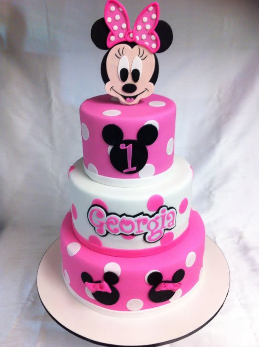 Minnie Mouse Cake