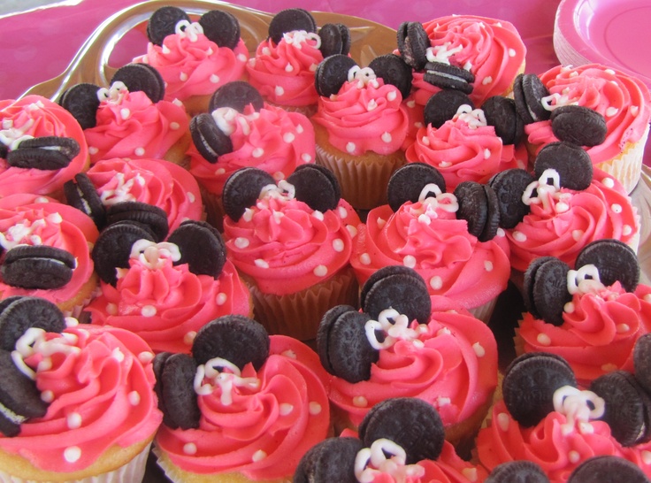 Minnie Mouse Cupcakes with Oreo Ears