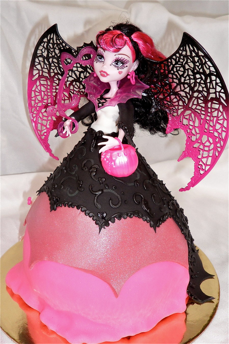 Monster High Draculaura Birthday Cake Monster High Draculaura Birthday Cake