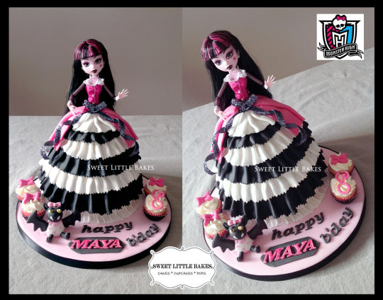 Monster High Draculaura Doll Cake