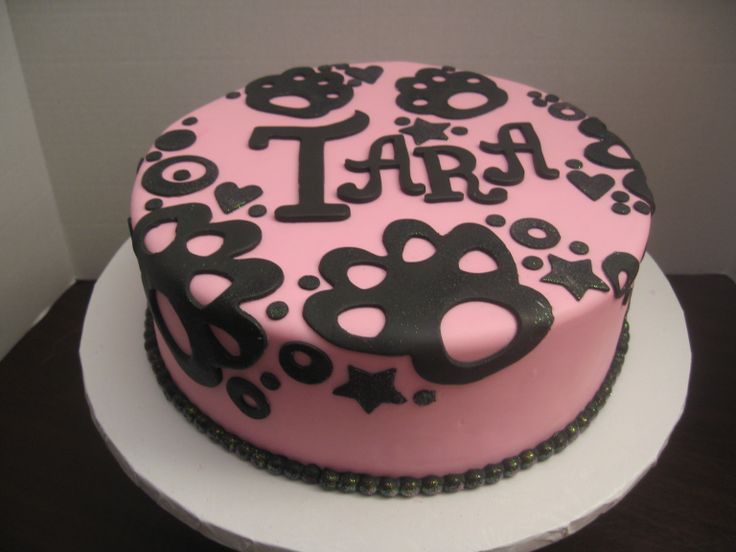 Paw Print Cake