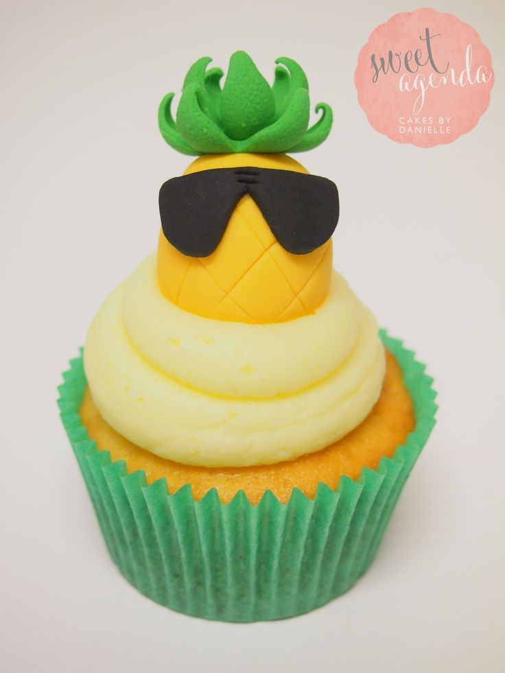 Pineapple Cupcake Cake