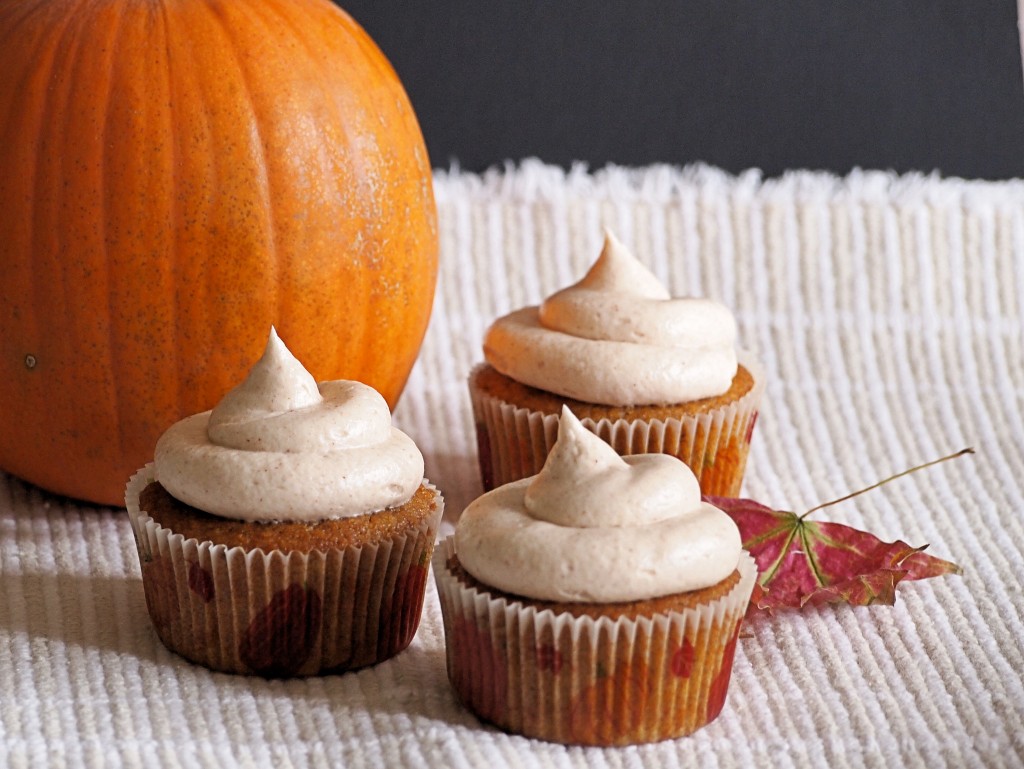 Pumpkin Cinnamon Cupcakes with Cream Cheese Frosting