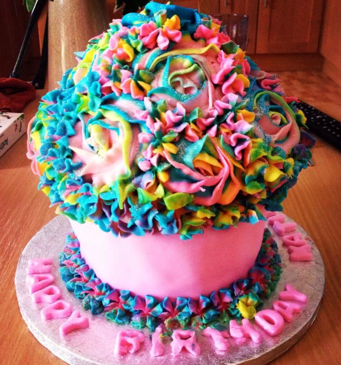 Rainbow Giant Cupcake Instructions