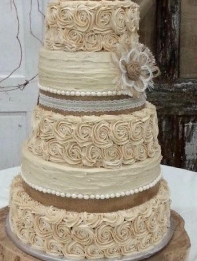 Rustic Wedding Cake with Burlap