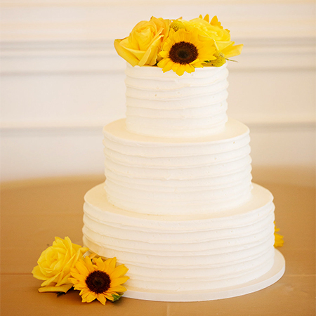 Rustic Wedding Cake with Sunflowers