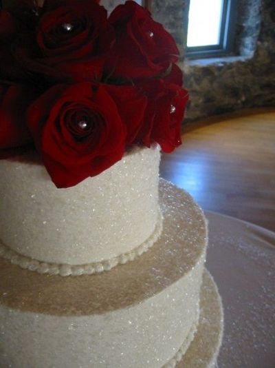 Simple Wedding Cake Glitter