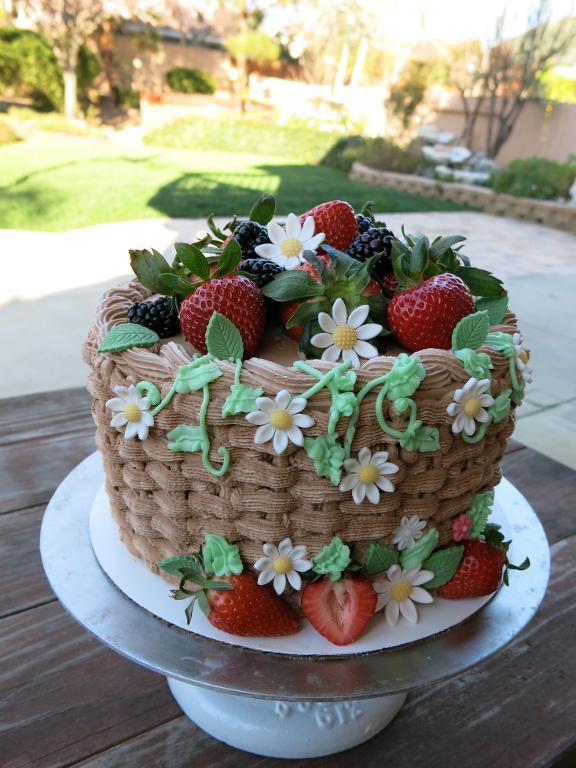 Strawberry Basket Cake Strawberry Basket Cake