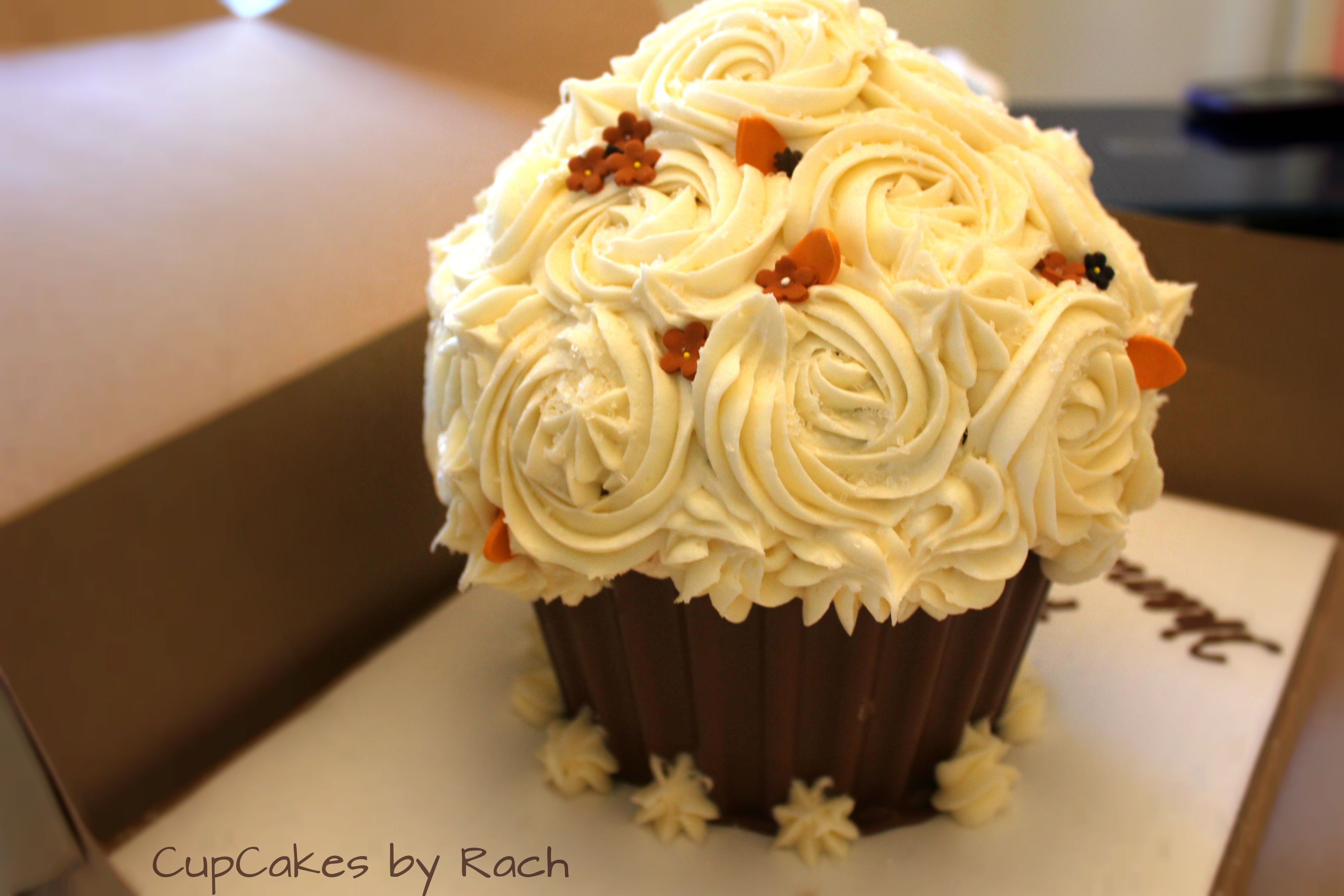 Thanksgiving Giant Cupcake Cake