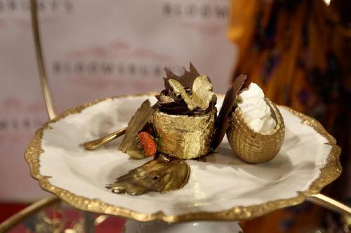 The Most Expensive Gold Cupcake in the World The Most Expensive Gold Cupcake in the World