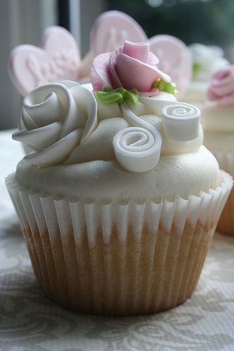 White Rose Cupcakes