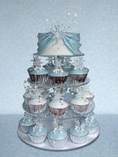 Winter Wonderland Wedding Cake Cupcakes