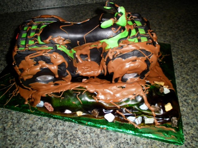 4 Wheeler Grooms Cake