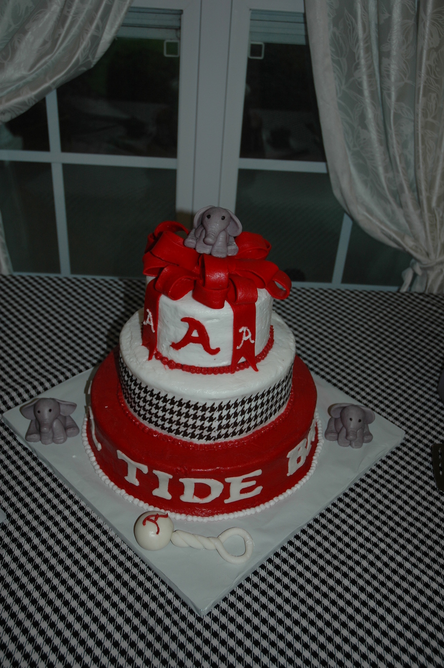 Alabama Crimson Tide Baby Shower Cake Alabama Crimson Tide Baby Shower Cake