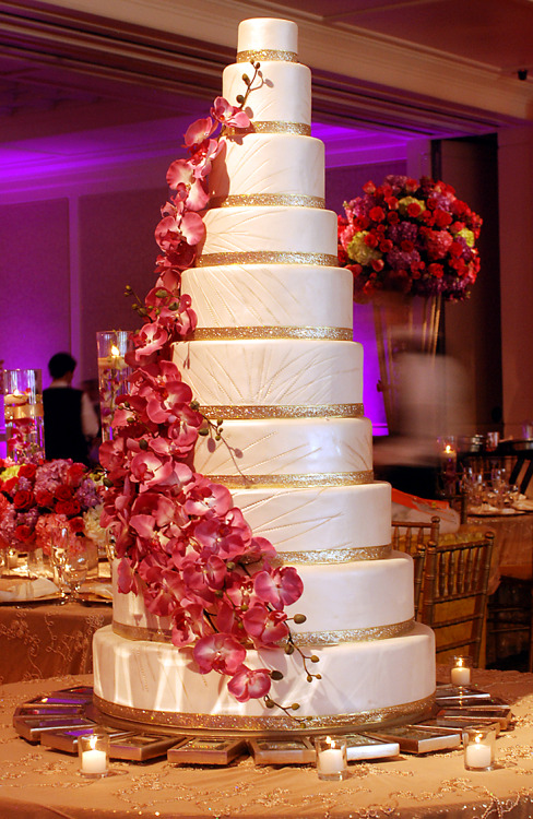 Big Elegant Wedding Cakes