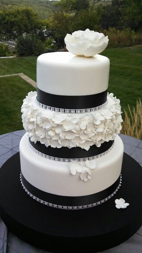 Black and White Wedding Cakes with Bling