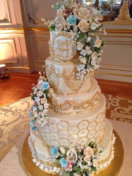 Blue and Silver Winter Wedding Cake