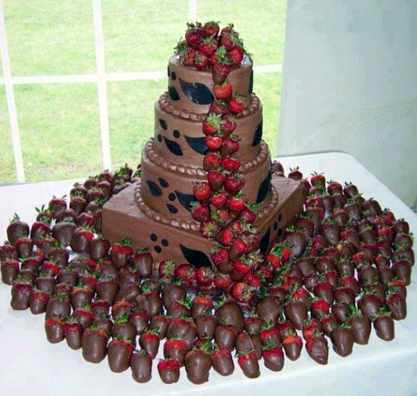 Chocolate Covered Strawberry Cake