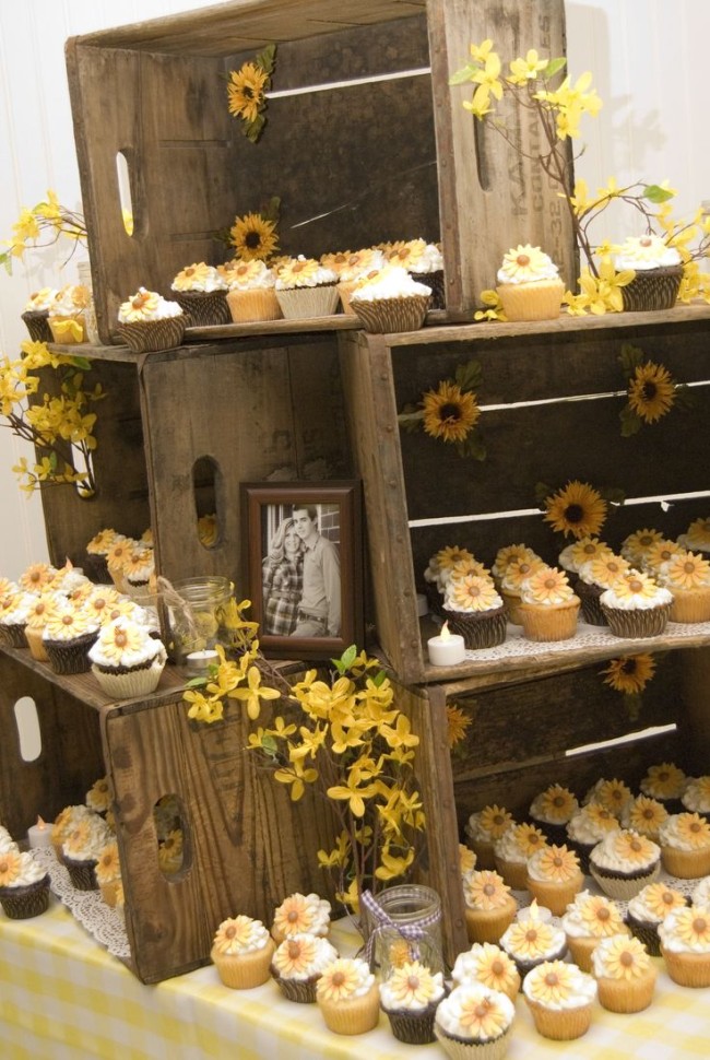Country Wedding Cupcake Display Ideas