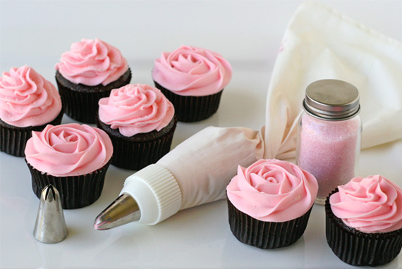 Cupcake Frosting Decorating