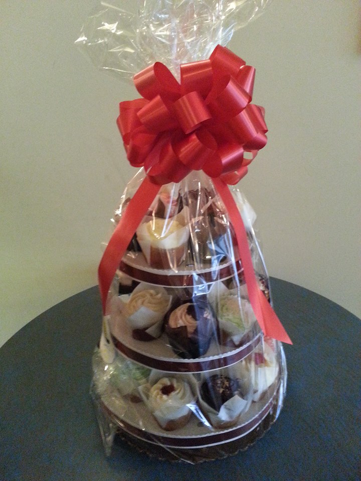 Cupcake Gift Basket Cupcake Gift Basket