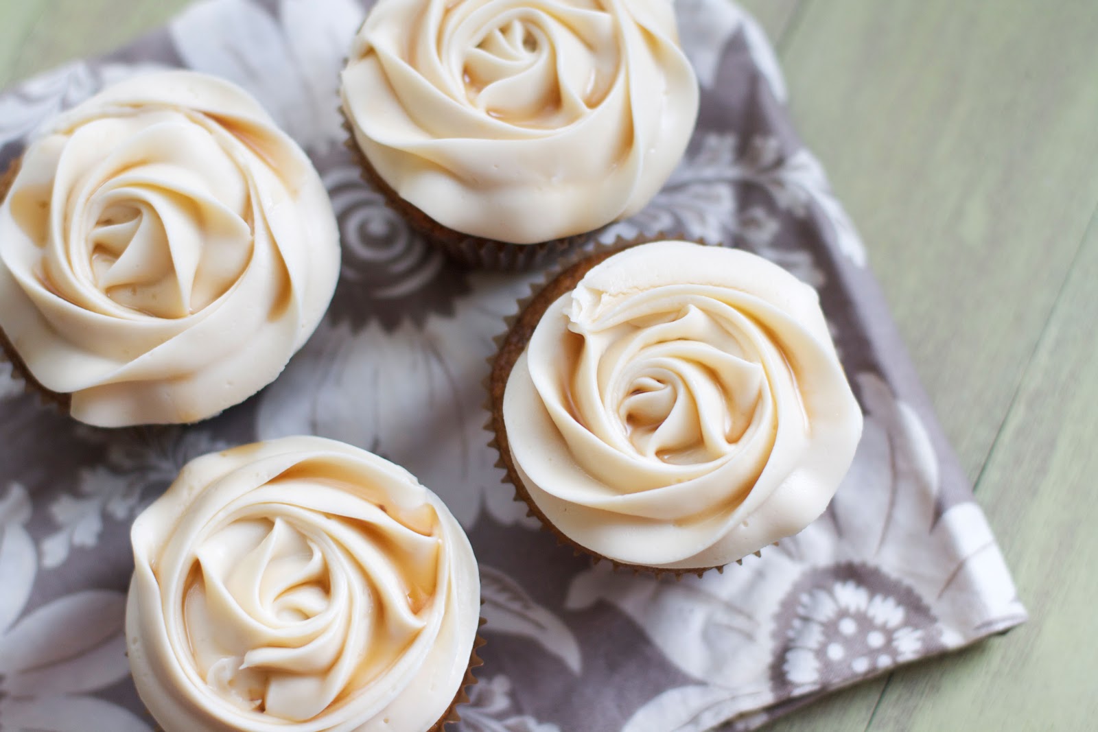 Cupcake with Cream Cheese Frosting Recipe